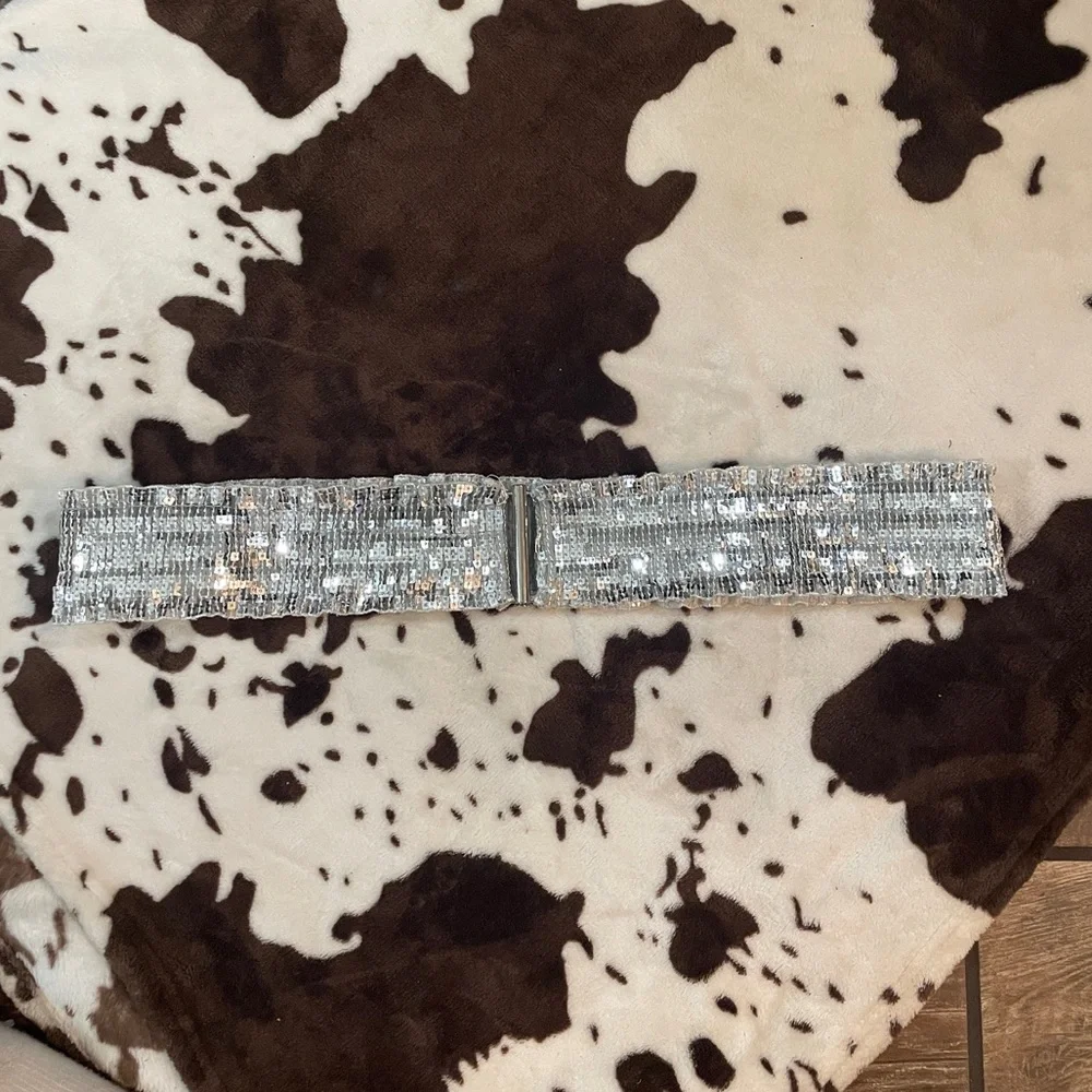 Silver Sequin ruffle elastic vintage 1x belt